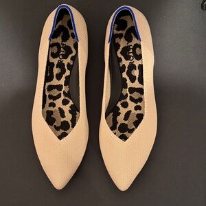 Rothy's Beige Pointed Flats with Blue Trim size 8.5